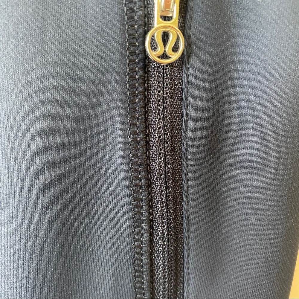 Lululemon Run Ice Queen 7/8 Tight‎ Sz 4 Blue Inkwell Leggings Tights High Rise - Picture 11 of 12